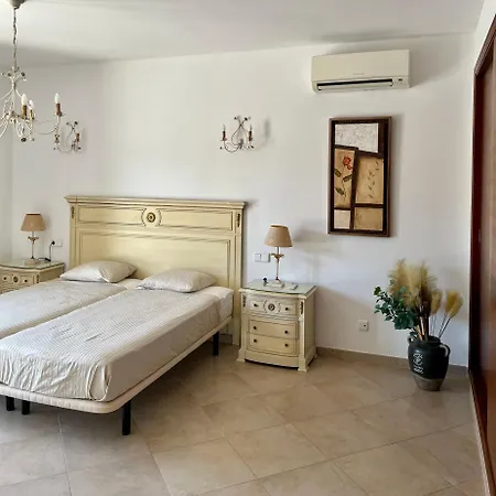 Вилла With 50m2 Pool Close To Golf Vall Dor And Portocolom *